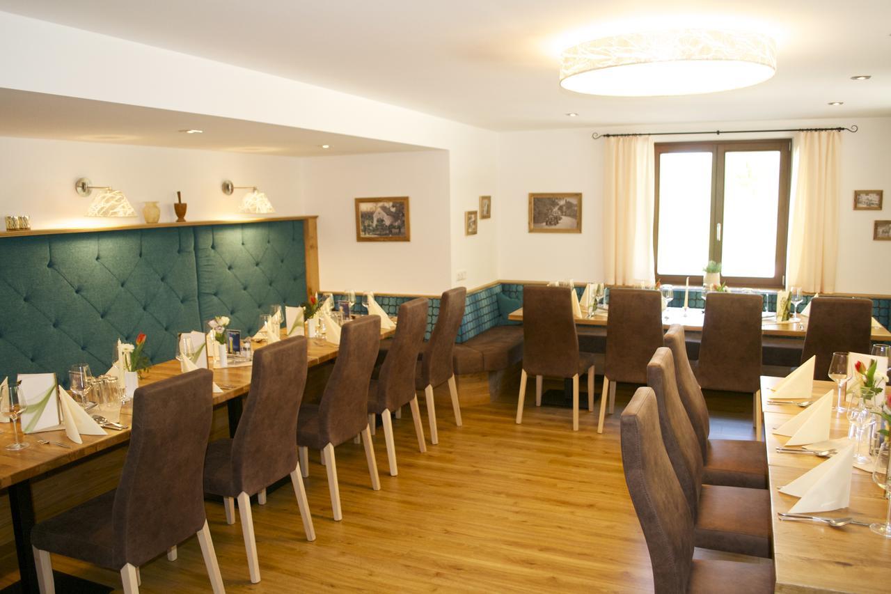 Hotel Hemetsberger Attersee エクステリア 写真